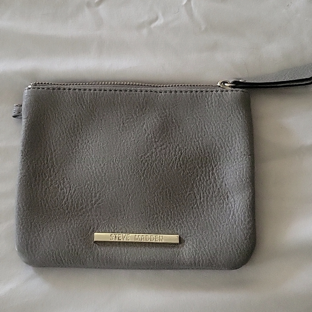 Steve Madden Leather Zip Pouch/ Clutch Phone & ID Holder Grey 🩶